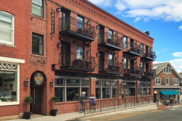 16 Bay View image 10