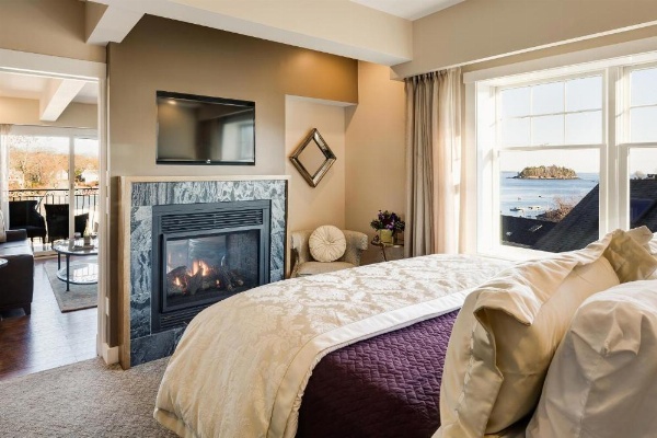 16 Bay View image 30